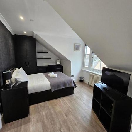 Luxury Double Room With Private Bathroom Edinburgh Exterior photo