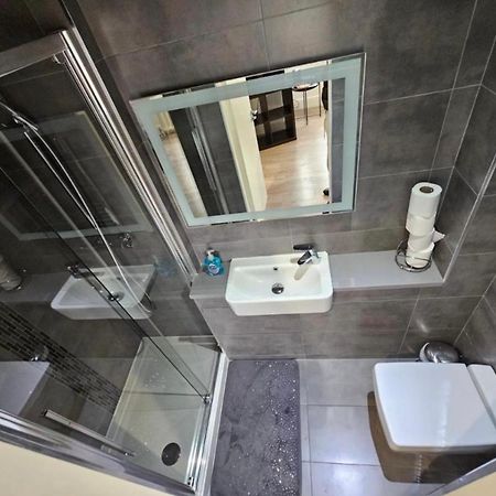 Luxury Double Room With Private Bathroom Edinburgh Exterior photo